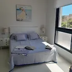 Fraescht Med Delad Pool Apartment