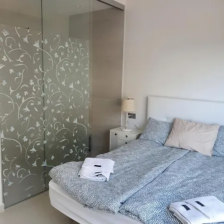 Fraescht Med Delad Pool * Torrevieja