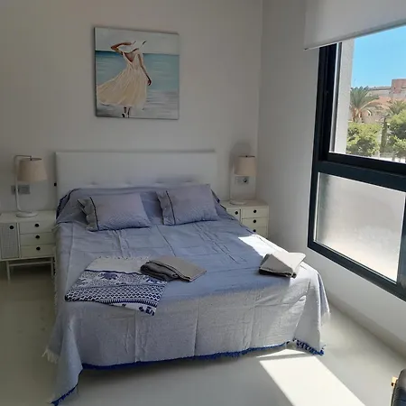 Fraescht Med Delad Pool Apartmán