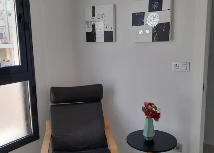 Fraescht Med Delad Pool *