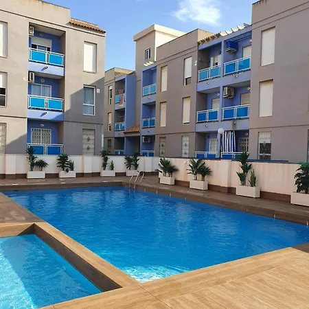 Fräscht Med Delad Pool Torrevieja